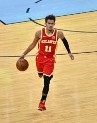  特雷杨助攻创新高，老鹰多点开花轻取尼克斯