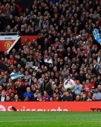  奥格斯堡后防众志成城，力保城门不失逼平强敌