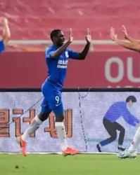  普鲁士明斯特保级生死战爆发抢下德甲救命三分