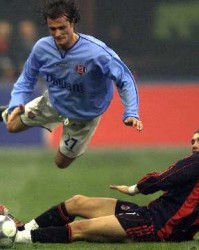  AC米兰青年军挑翻领头羊，红黑青春风暴席卷亚平宁