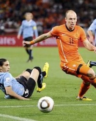  图卢兹主场草皮质量问题曝光，客队投诉被驳回  