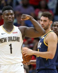  鹈鹕无缘季后赛，锡安公开致歉  