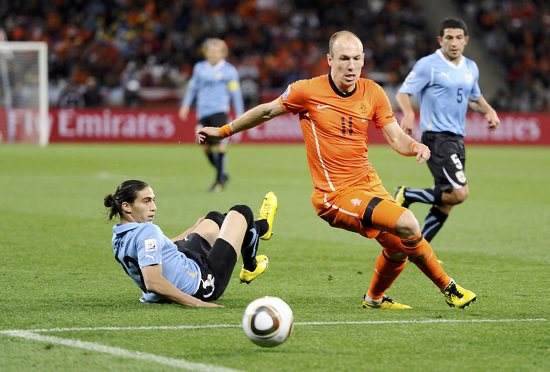  图卢兹主场草皮质量问题曝光，客队投诉被驳回  