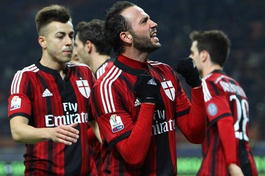  萨索洛主场惊艳战胜AC米兰，红黑军团吞下苦果