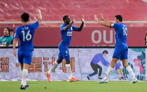  普鲁士明斯特保级生死战爆发抢下德甲救命三分