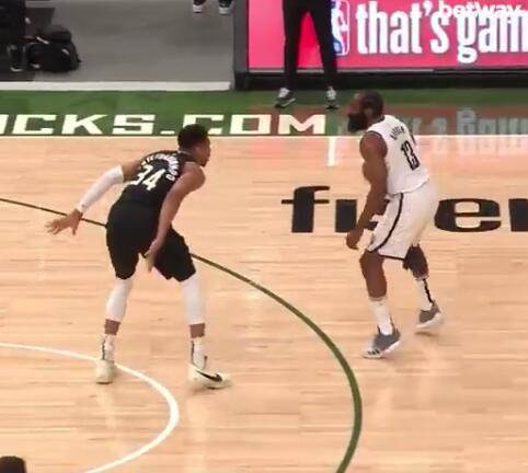  里尔中场核心伤愈复出，关键助攻助力球队登顶